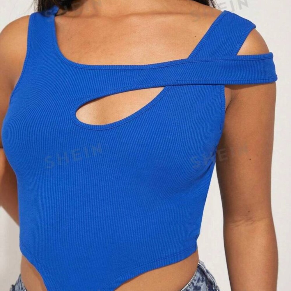 WOMEN'S RIBBED KNIT TOP WITH ASYMMETRIC CUT SIZES S, M